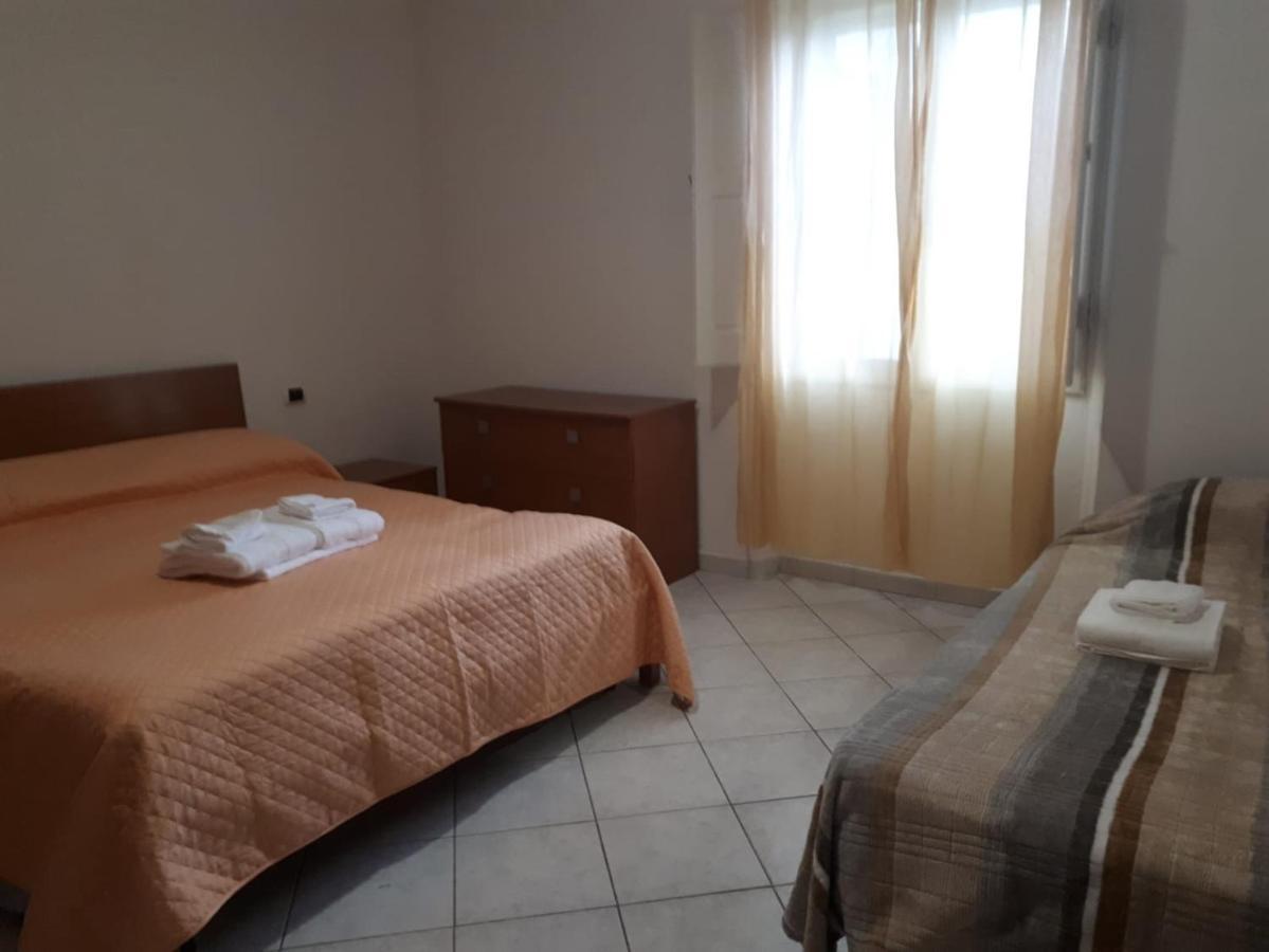 Galluras B&B ออลเบีย ภายนอก รูปภาพ